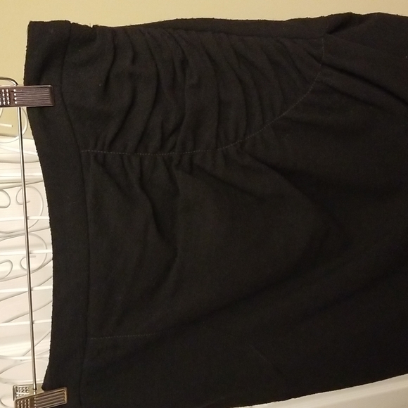 Black Leon Max Limited Edition Skirt. - Picture 2 of 13